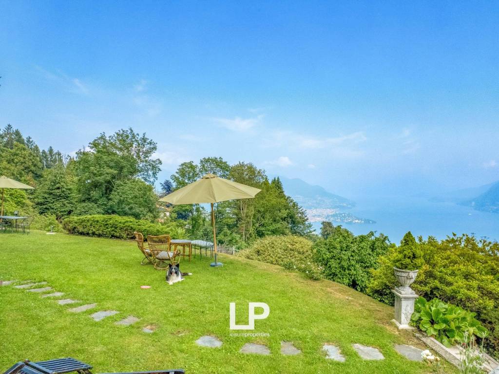 Villa a Stresa in Via Alpinia 19 - Foto 2