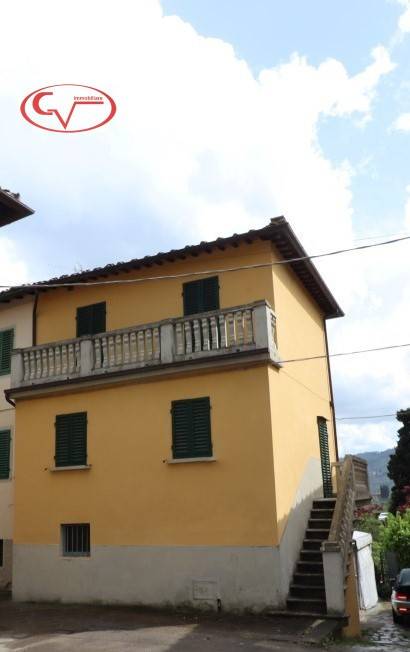 Casa indipendente a Cavriglia in Strada Comunale di Montegonzi - Foto 2