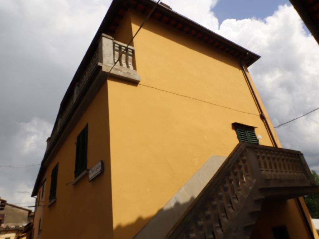 Casa indipendente a Cavriglia in Strada Comunale di Montegonzi - Foto 3