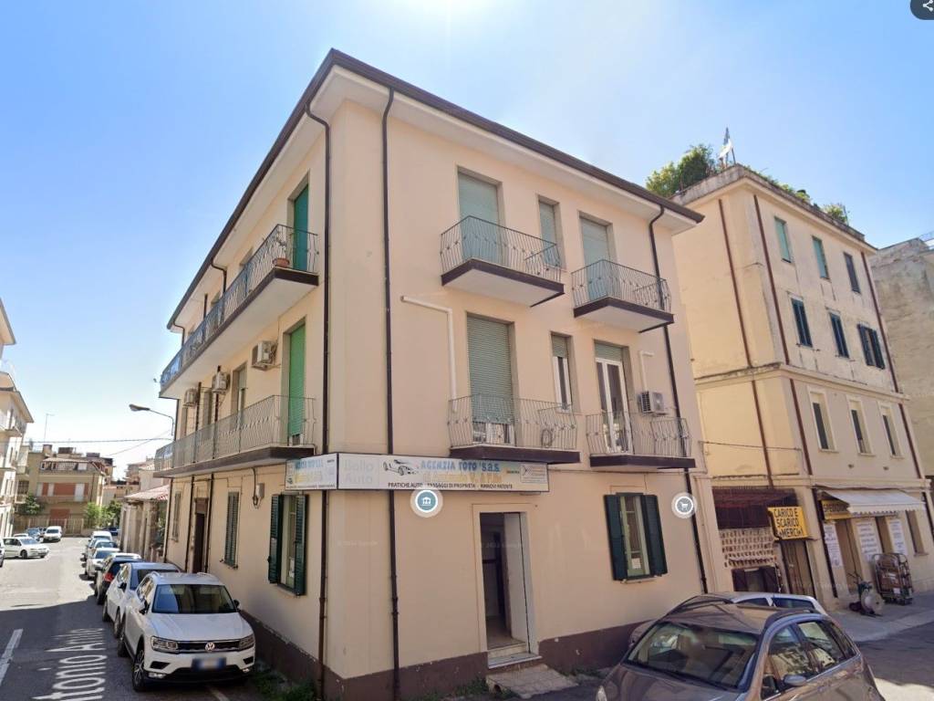 Appartamento a Lamezia terme in Via Antonio Anile, 14 - Foto 3