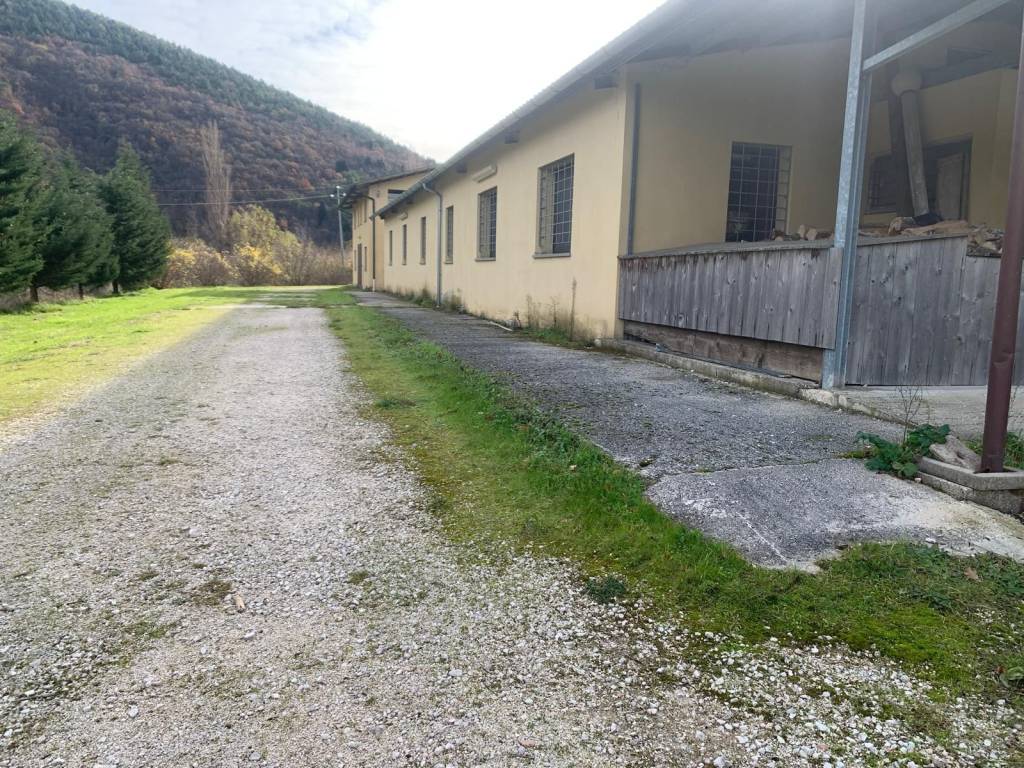 Rustico / casale a Fabriano in Frazione Serradica - Foto 2