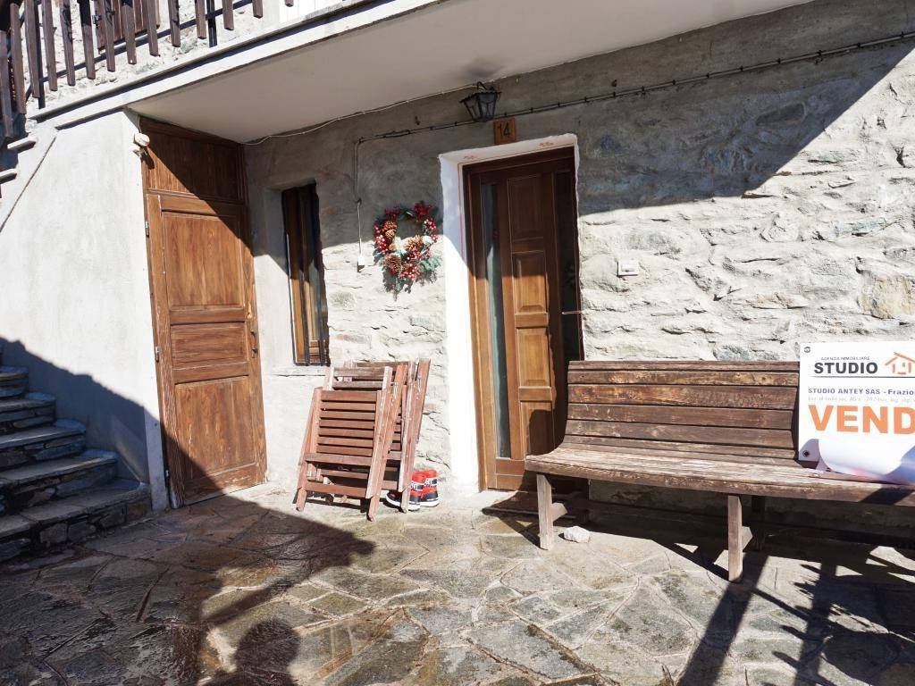 Appartamento a La magdeleine in Frazione Vieu, 14 - Foto 2