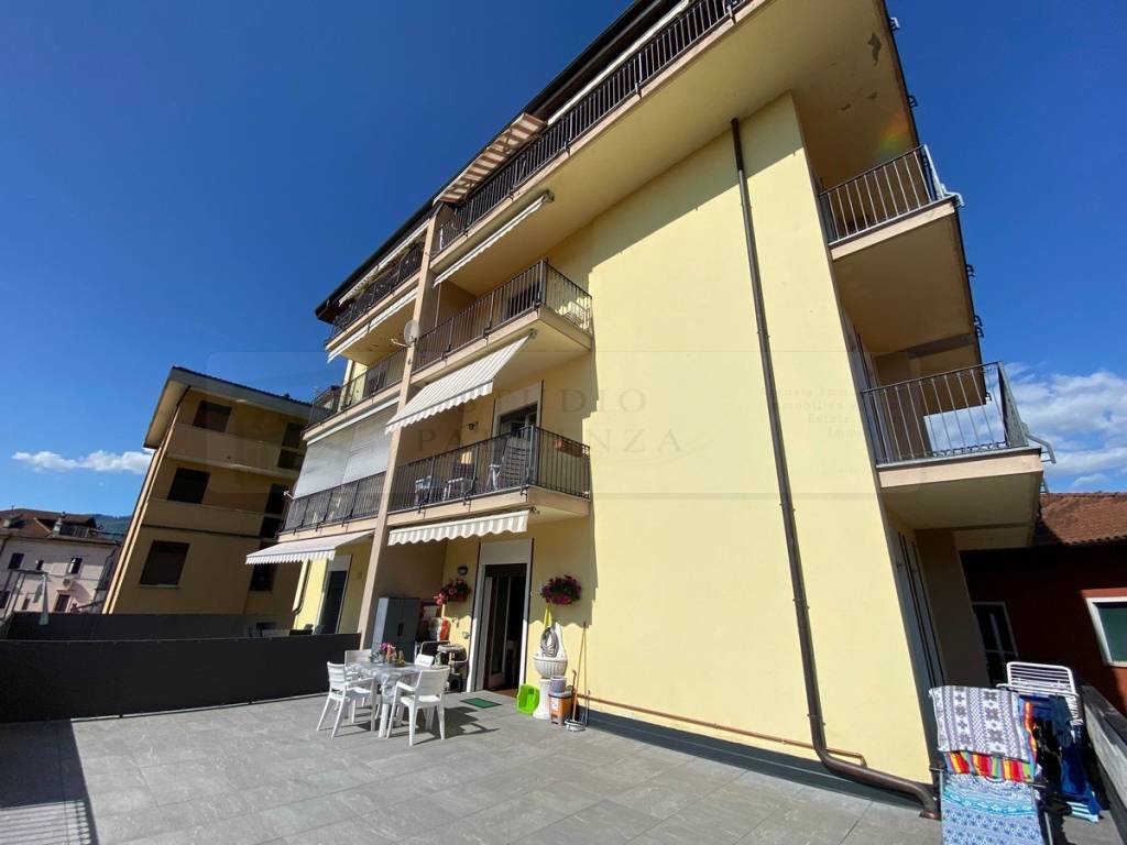 Appartamento a Verbania in Via Plana, 14 - Foto 2