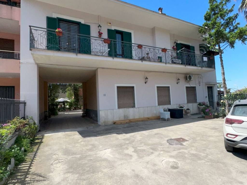 Casa indipendente a Palma campania in Via Circumvallazione - Foto 1