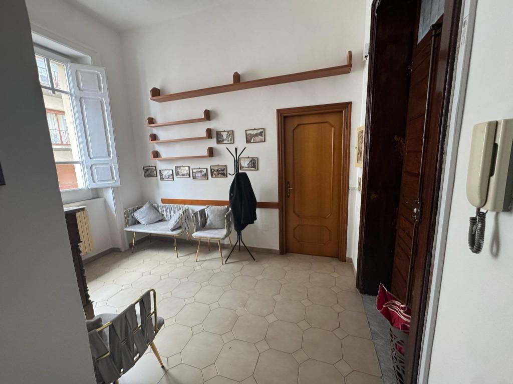 Appartamento a Benevento in Via 24 Maggio - Foto 2