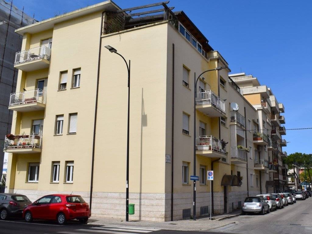 Appartamento a Pescara in Via Giovanni Segantini - Foto 2