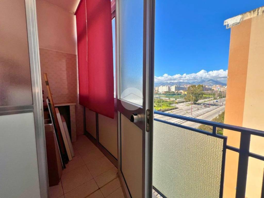 Appartamento a Palermo in VIA SACCO E VANZETTI, 13 - Foto 5