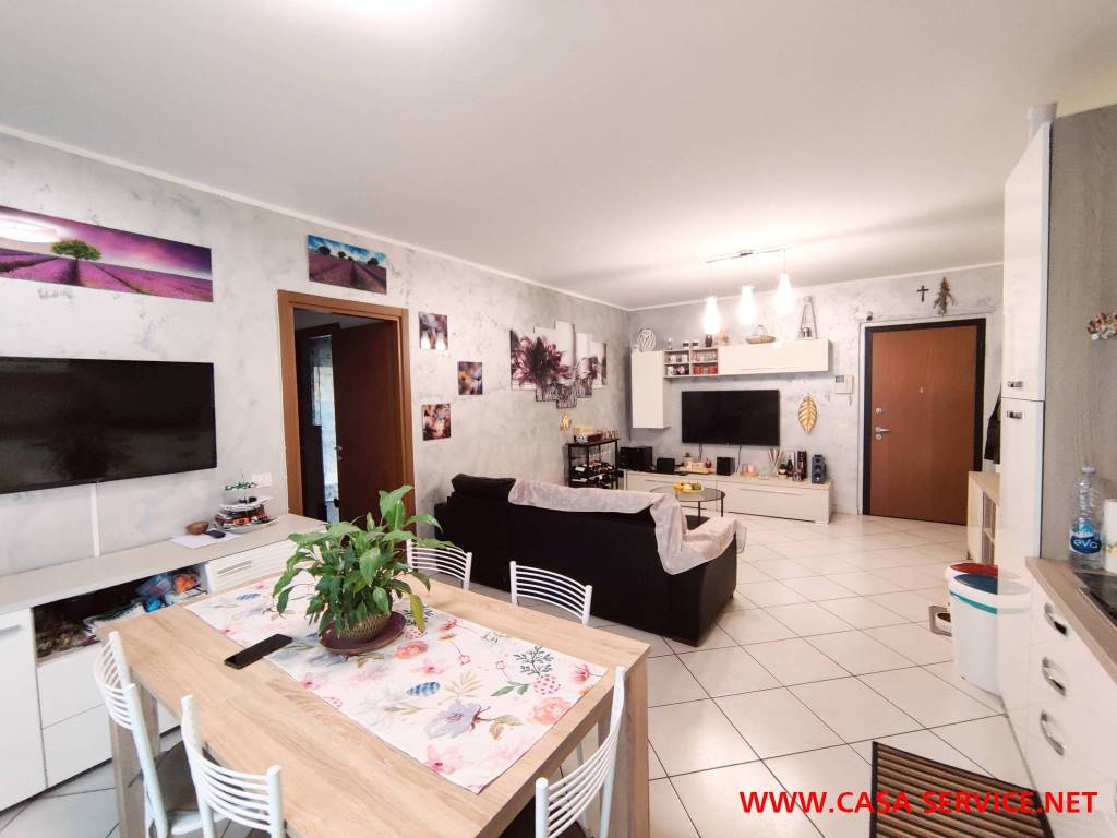 Appartamento a Montevarchi in Via della Ginestra - Foto 2