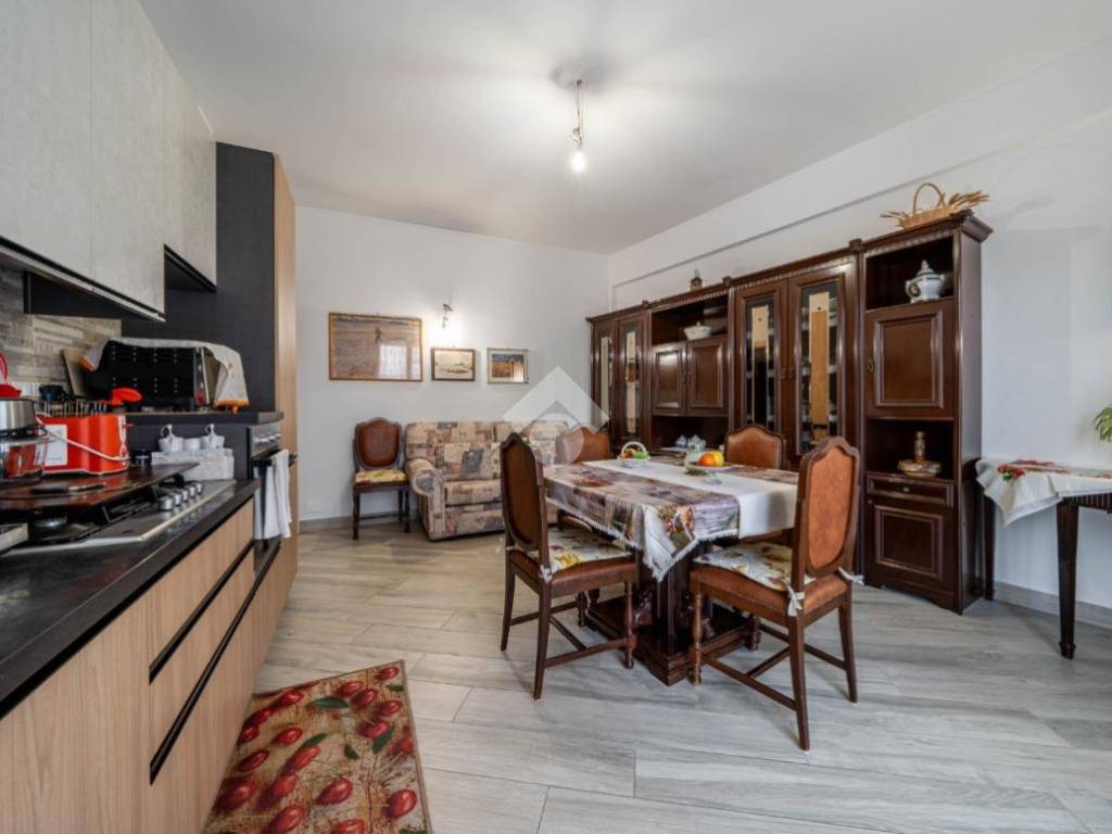 Appartamento a Reggio emilia in Via Fratelli Rosselli, 1 - Foto 2