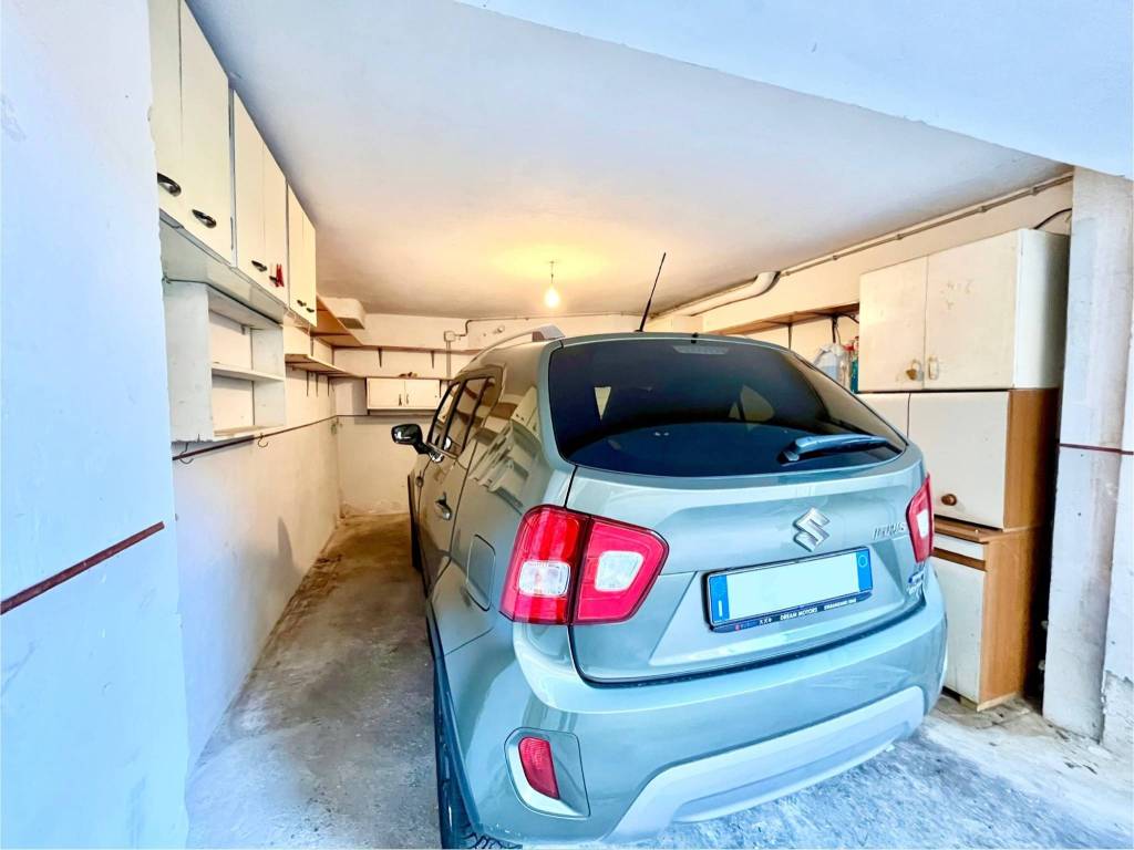 Box / garage a Trieste in Via Sottoripa, 5 - Foto 3