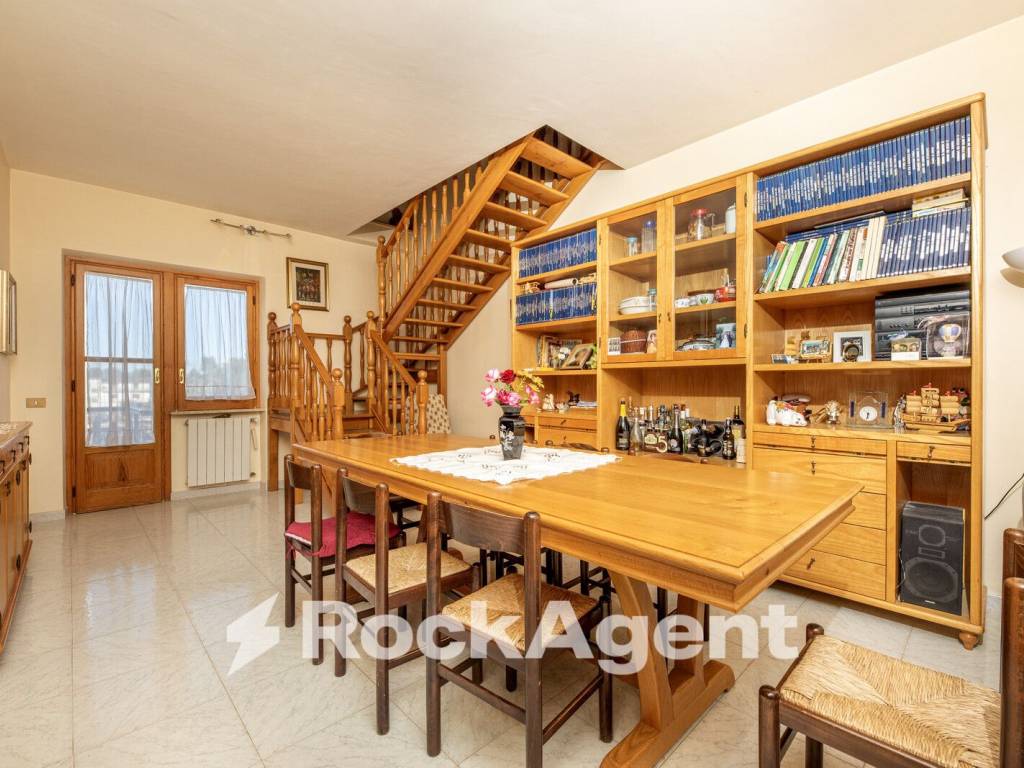 Villa a Fara in sabina in Via Peppino Impastato, 21 - Foto 5