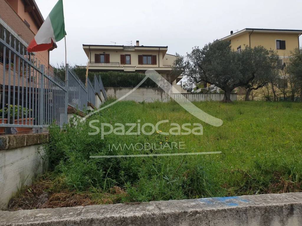 Terreno a Città sant'angelo in Via Crocifisso - Foto 2