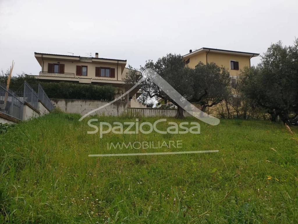 Terreno a Città sant'angelo in Via Crocifisso - Foto 3