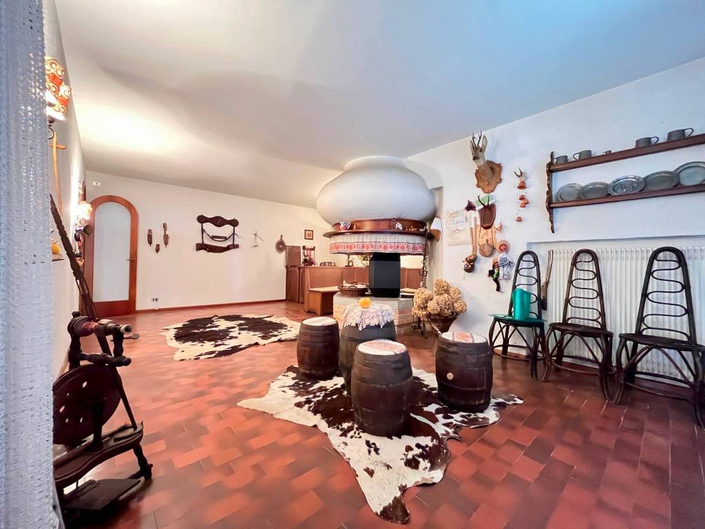 Villa a Magnano in riviera in Piazza Medaglia d'oro Ferdinando Urli 10 - Foto 4