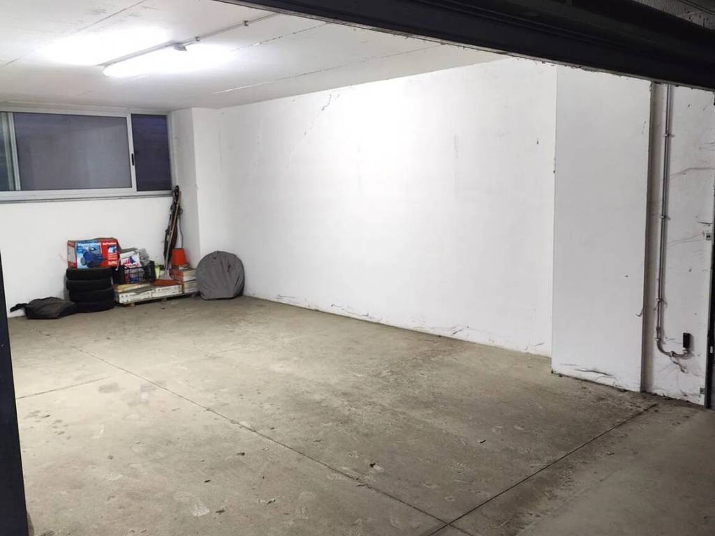 Box / garage a Potenza in Piazza Della Costituzione Italiana, 57 - Foto 2