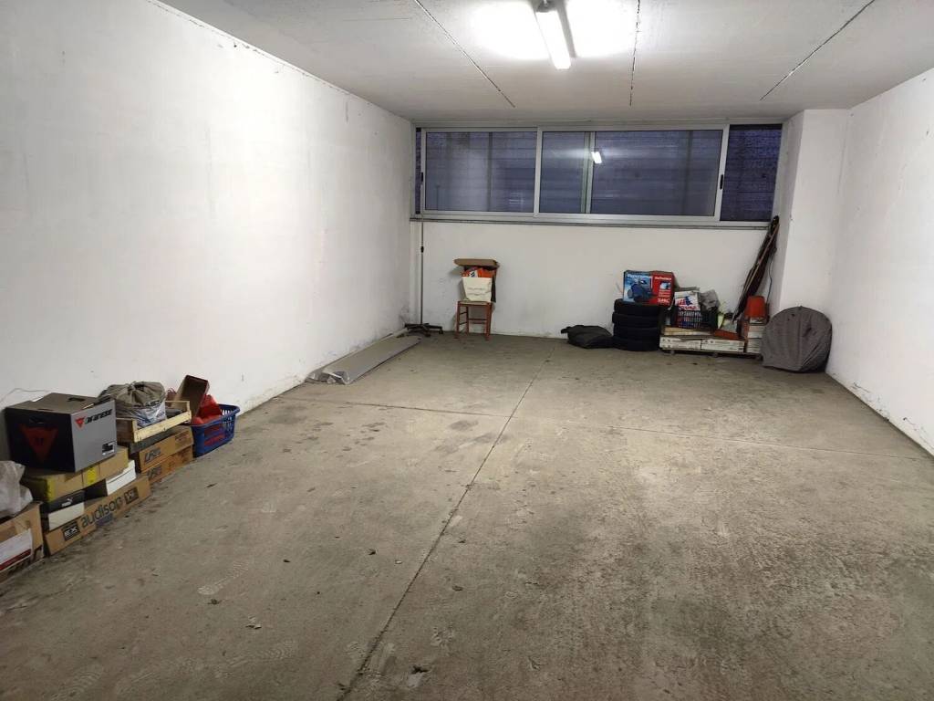 Box / garage a Potenza in Piazza Della Costituzione Italiana, 57 - Foto 3