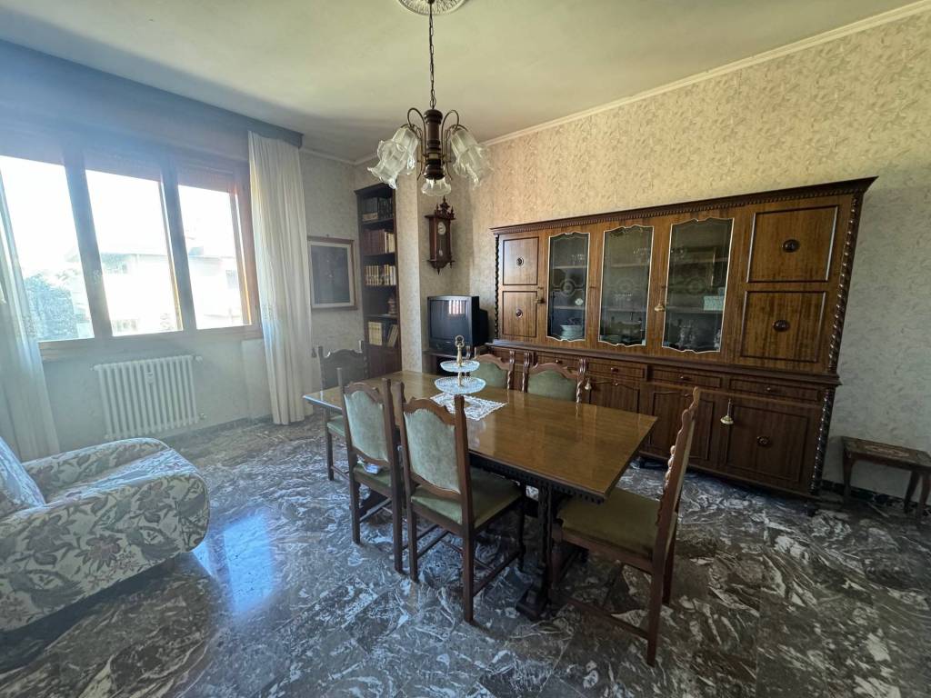 Appartamento a Firenze in Via Coppo di Marcovaldo, 25 - Foto 2