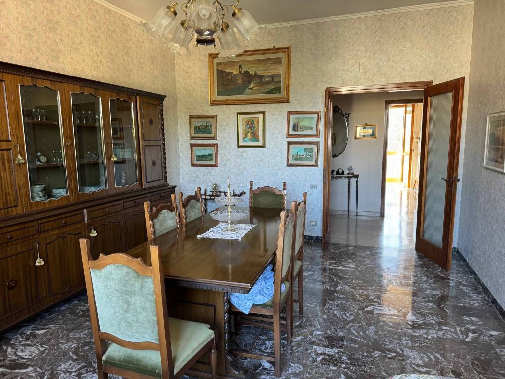Appartamento a Firenze in Via Coppo di Marcovaldo, 25 - Foto 3