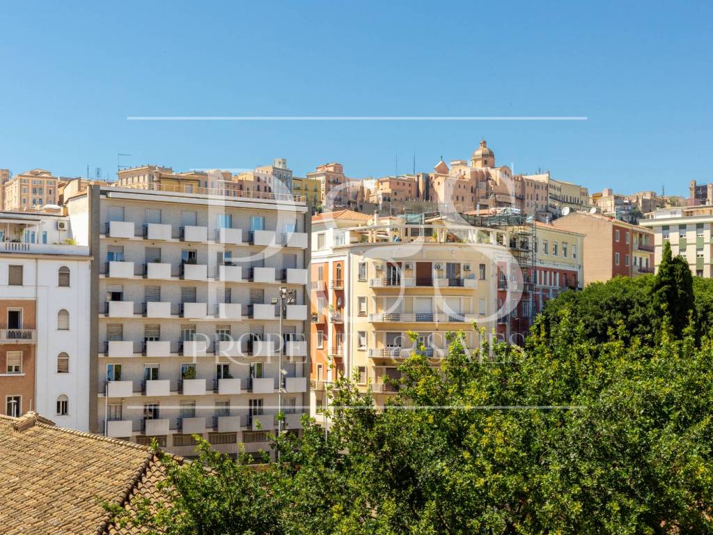Appartamento a Cagliari in Via Logudoro - Foto 2