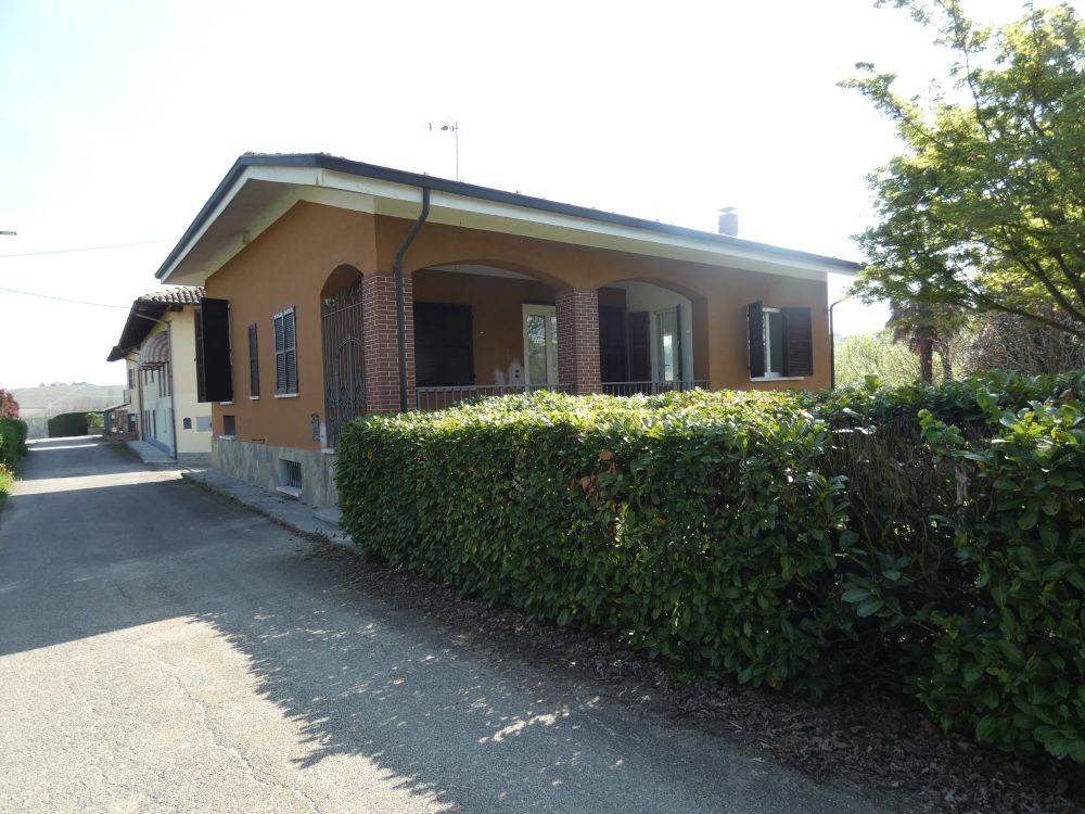 Casa indipendente a Canale in Via Monteu Roero - Foto 1