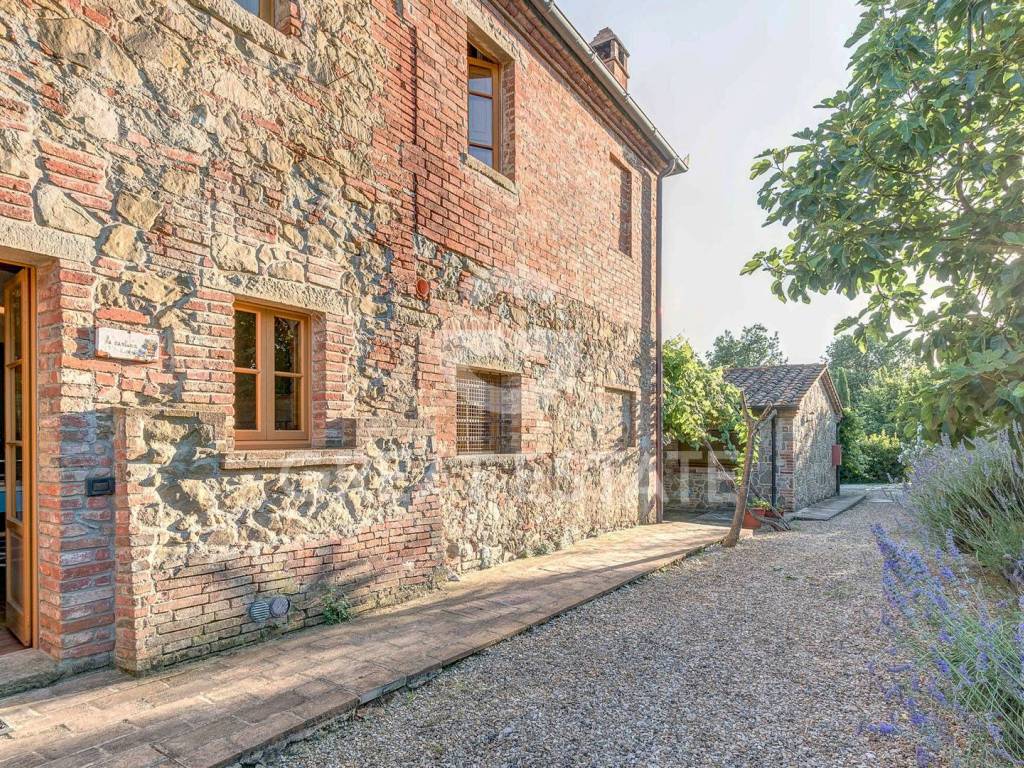 Rustico / casale a Foiano della chiana - Foto 2