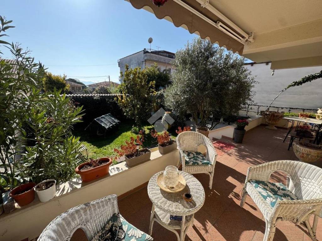 Villa a Avezzano - Foto 2