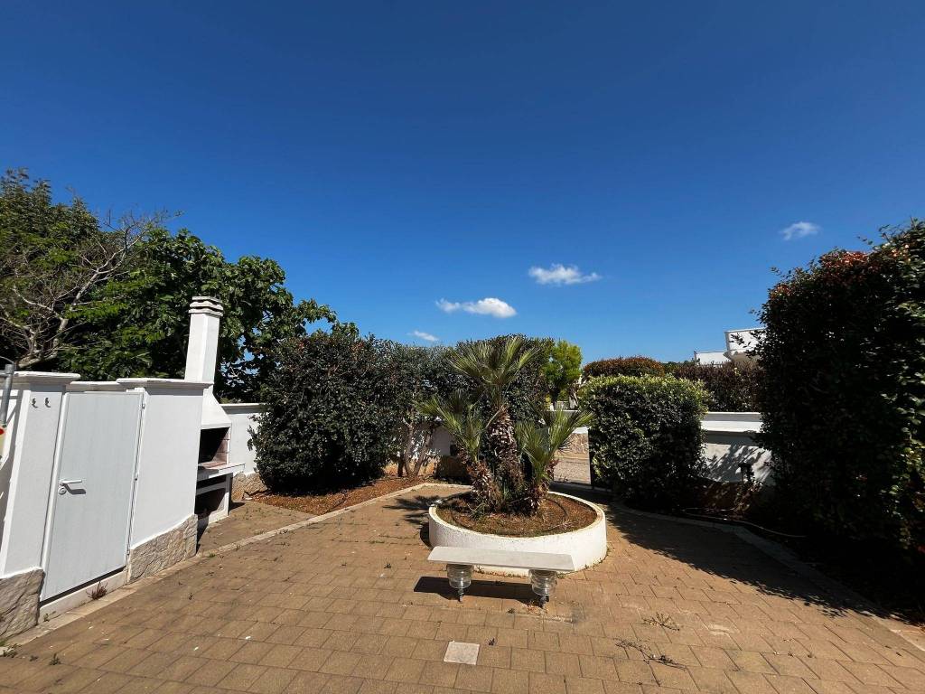 Villa a Salve in Via Papa Giovanni XXIII - Foto 4
