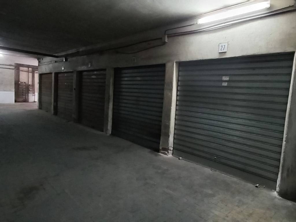 Box / garage a Catania in Via Francesco Fusco, 42 - Foto 2