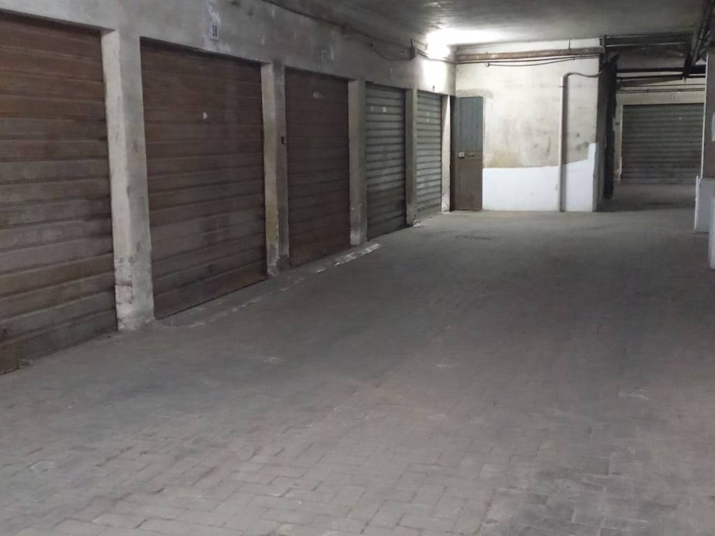 Box / garage a Catania in Via Francesco Fusco, 42 - Foto 3