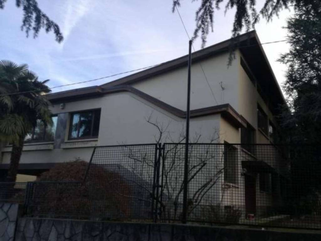 Immobile a Morazzone in via Vittorio Veneto 12 - Foto 2