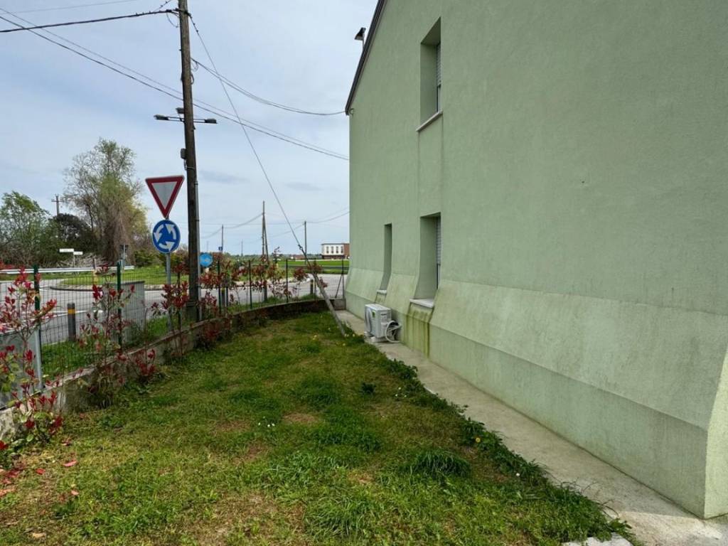 Casa indipendente a Frassinelle polesine in Via Roma, 718 - Foto 2