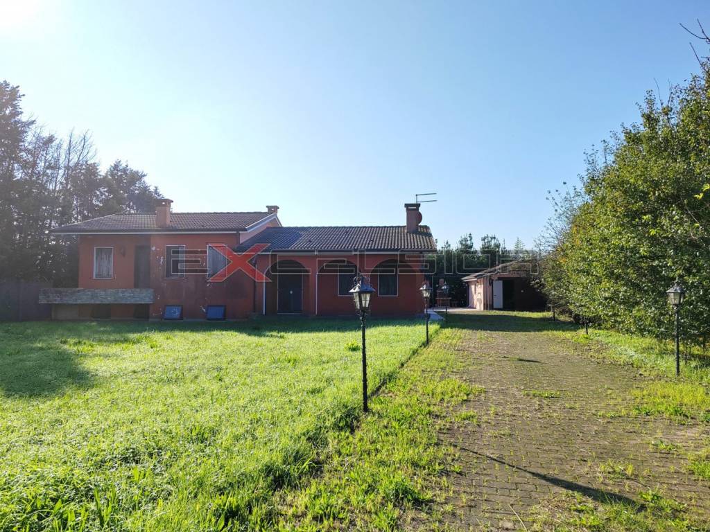 Villa a Correzzola in Via G. Matteotti n.20 - bis Cavarzere (VE) - Foto 2