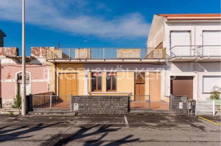 Casa indipendente a Riposto in Lungomare Edoardo Pantano, 109 - Foto 2