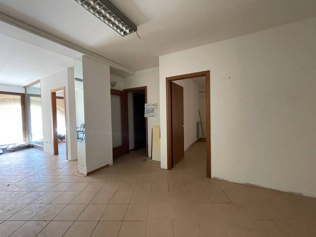 Immobile a Fabriano in 60044 Fabriano AN, Italia SNC - Foto 2