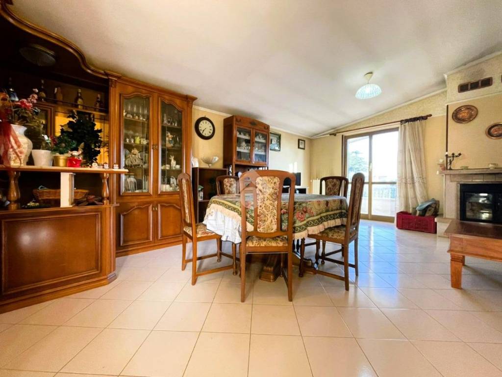 Villa a Cisterna di latina in Via Kennedy, 64 - Foto 4