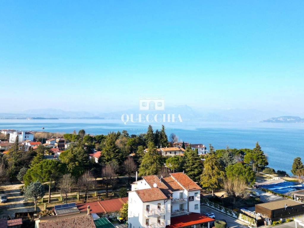Appartamento a Peschiera del garda in Via Giuseppe Parini - Foto 1