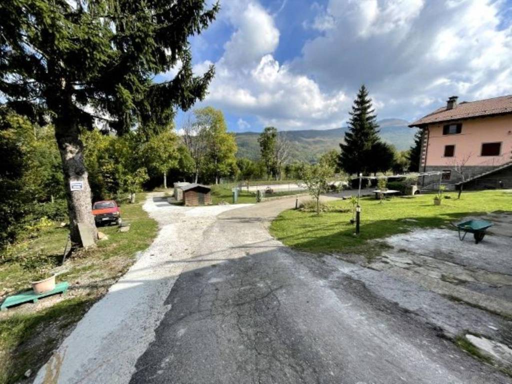 Terreno a Pievepelago in Via Lago Santo, 34 - Foto 3