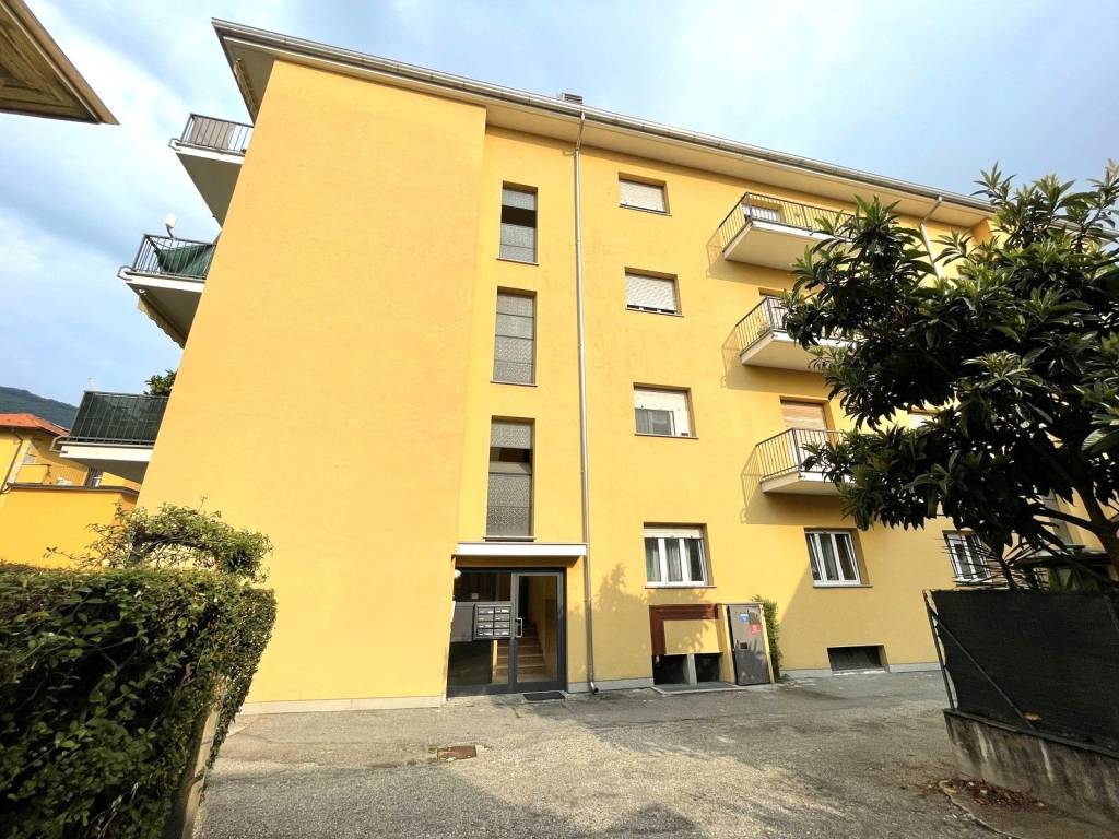 Appartamento a Verbania in Via Asti - Foto 2