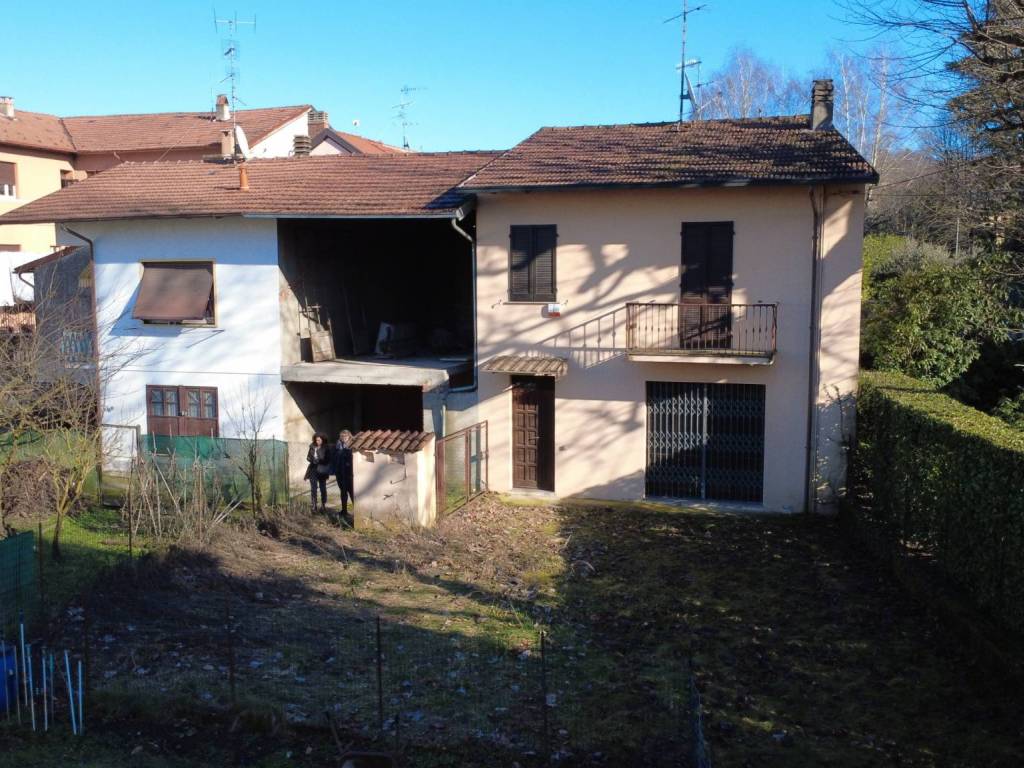 Casa indipendente a Travedona-monate in Via Francis Brugnoni, 18 - Foto 4