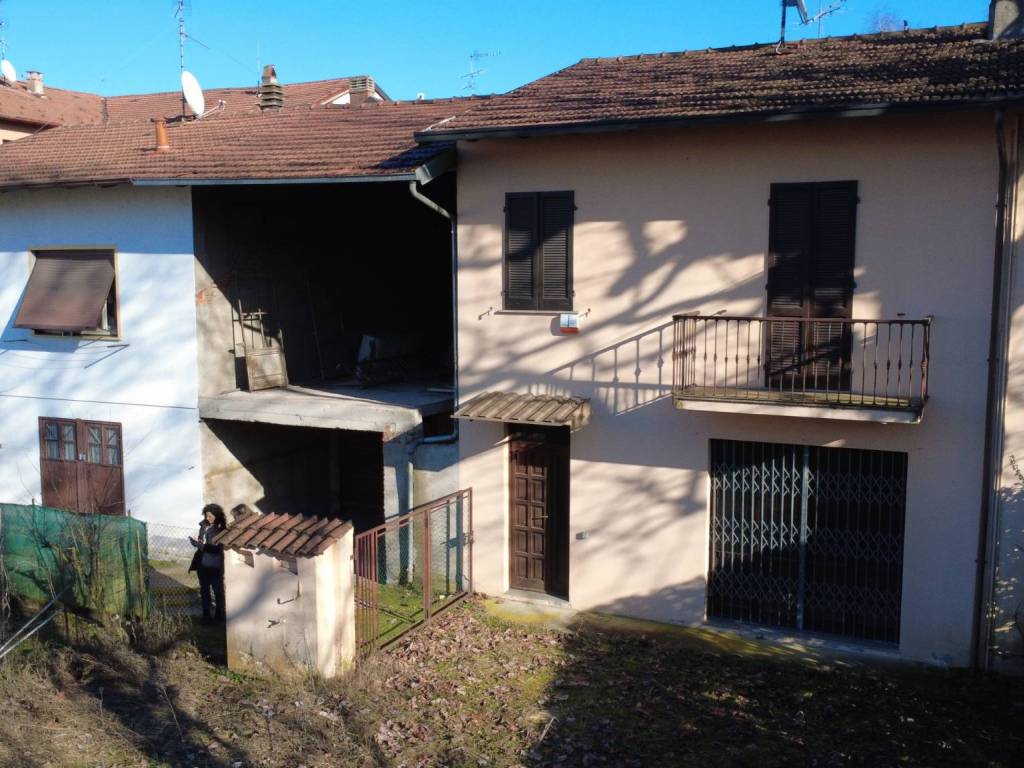 Casa indipendente a Travedona-monate in Via Francis Brugnoni, 18 - Foto 5