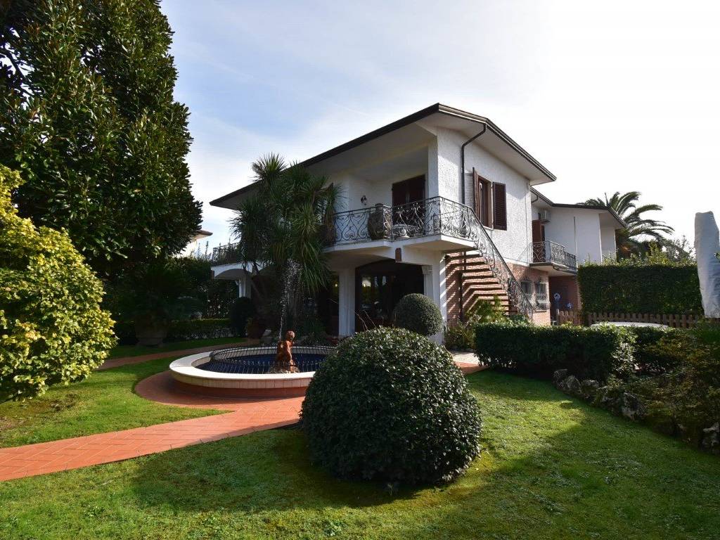 Villa a Forte dei marmi in Via Provinciale, 36 - Foto 2
