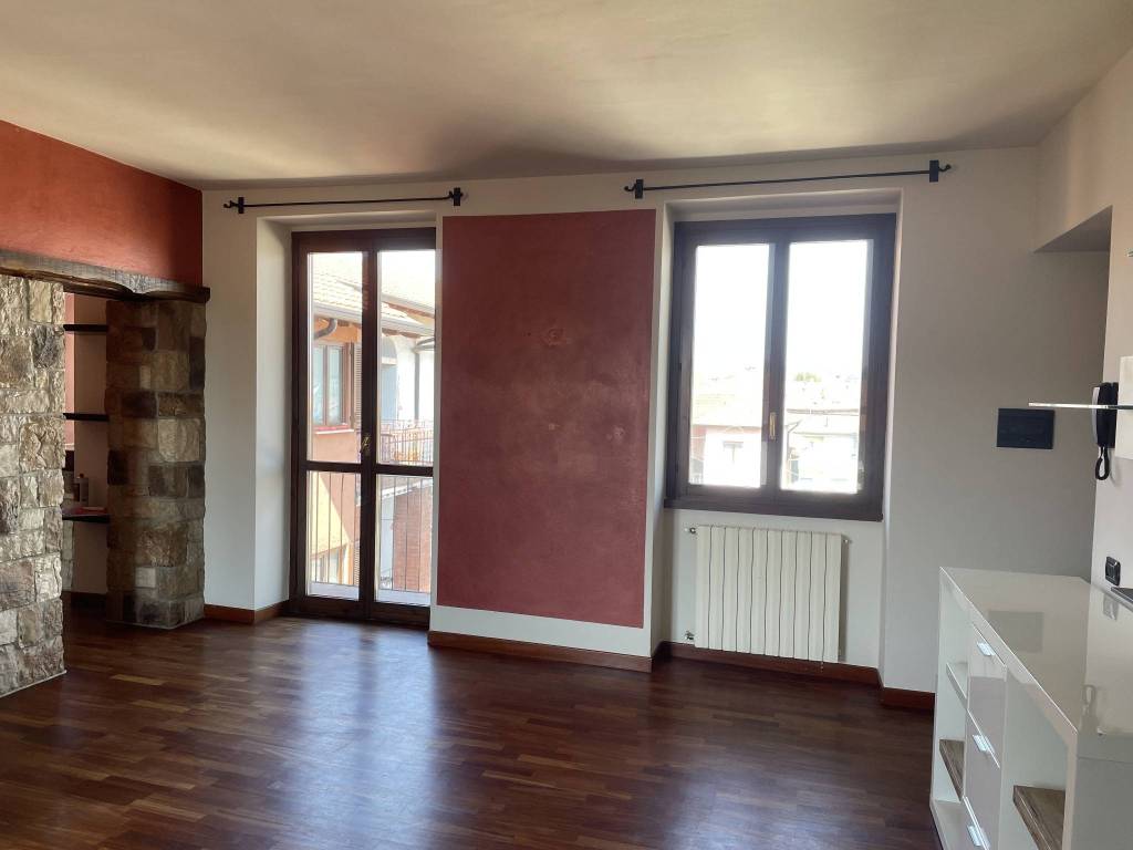 Appartamento a Vergiate in Via Posorti - Foto 5