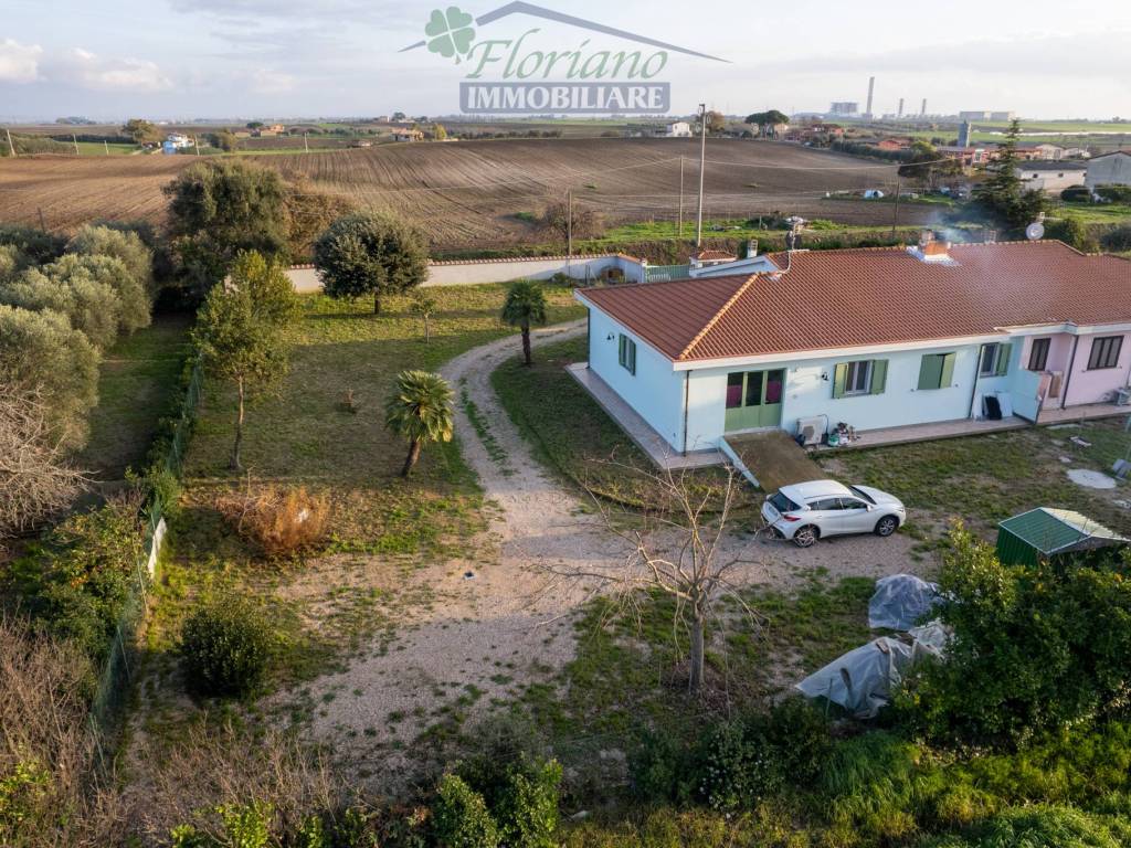 Villa a Montalto di castro in Strada Provinciale Pescia Romana - Foto 2