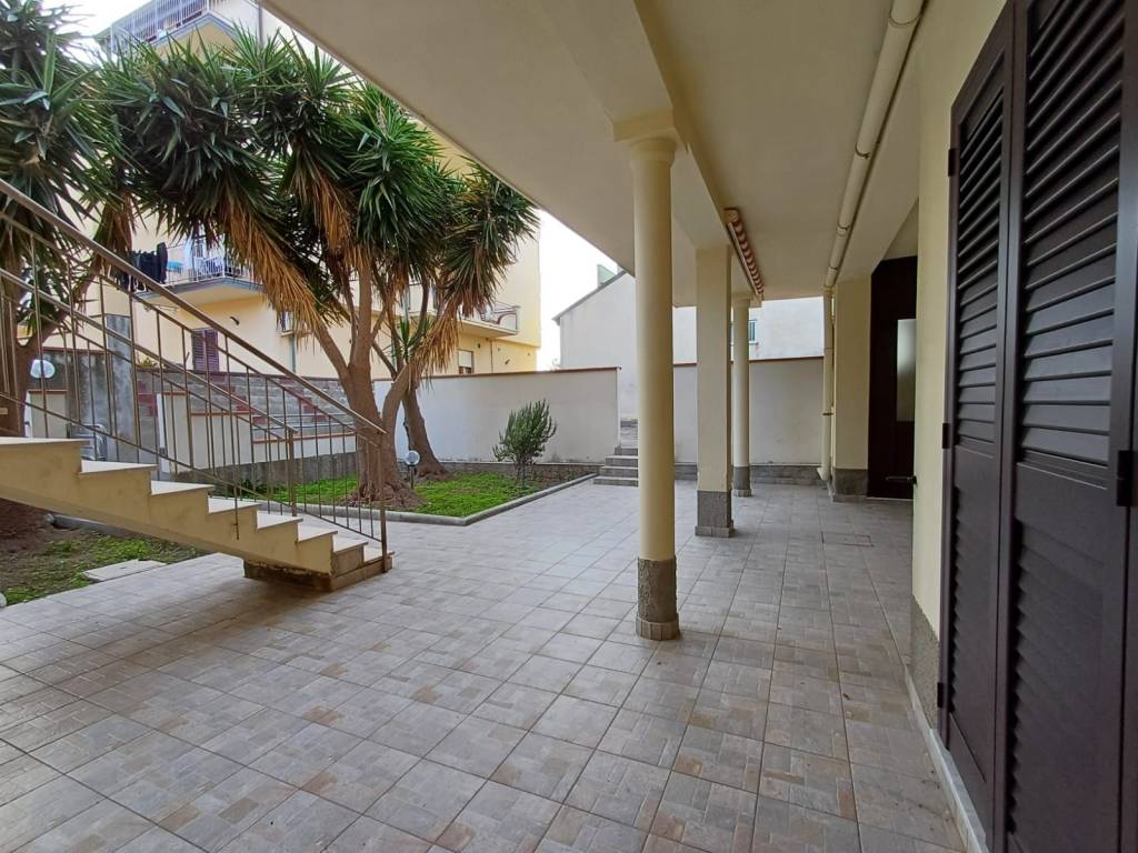 Appartamento a Capo d'orlando in Via Trazzera Marina - Foto 4