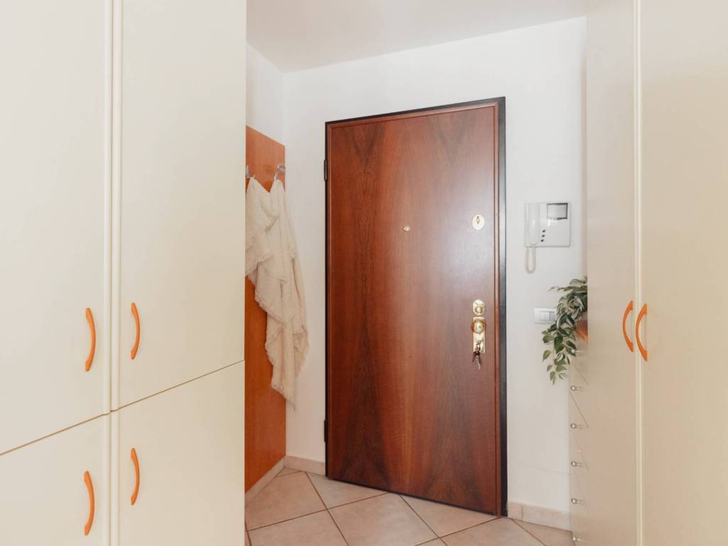 Appartamento a Varese in Via Giulio Bizzozero, 4 - Foto 3