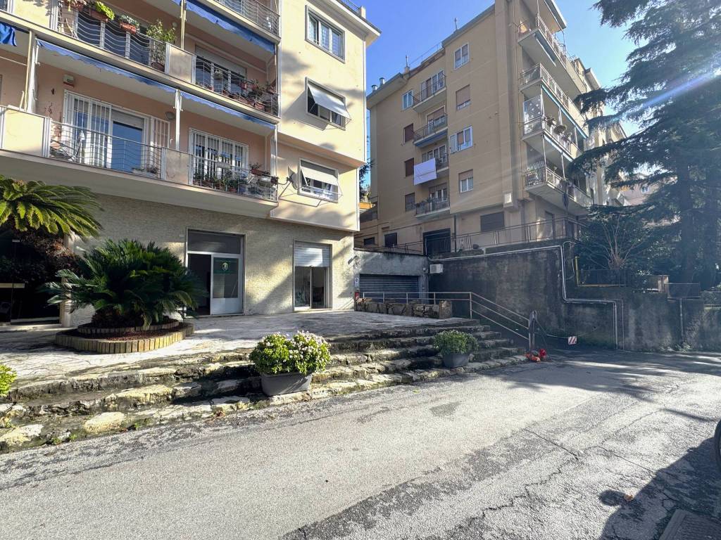 Immobile a Genova in Via Stefano Castagnola, 24 - Foto 2