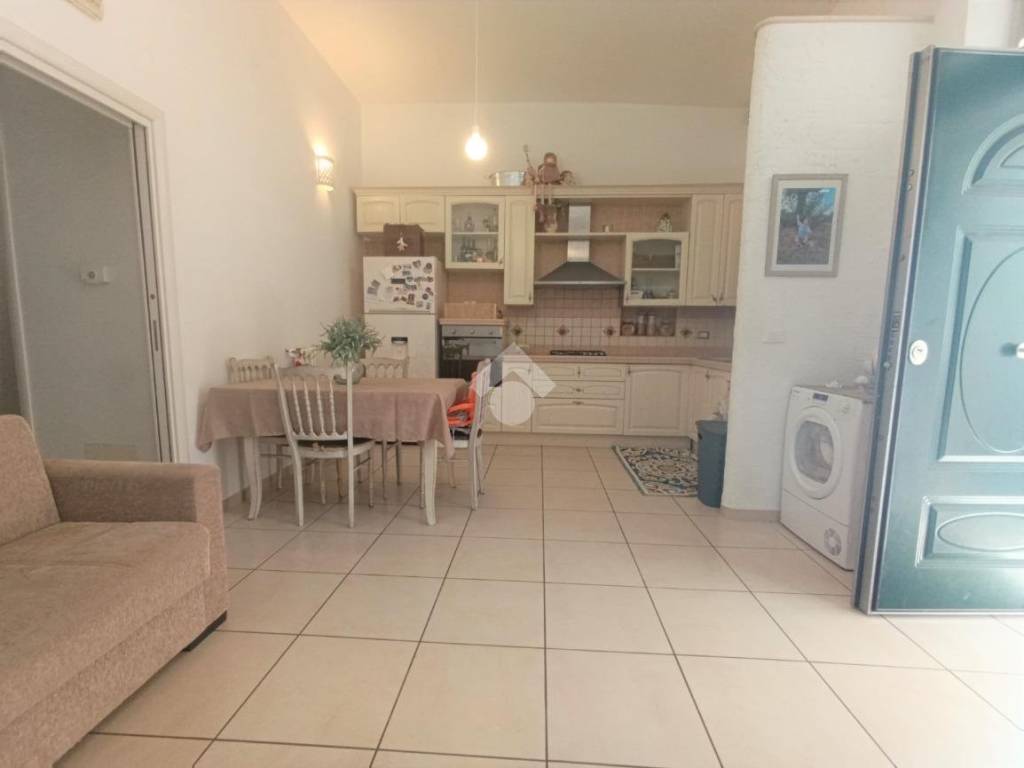 Casa indipendente a Ceglie messapica in Via Giuseppe Di Vittorio, 8 - Foto 5