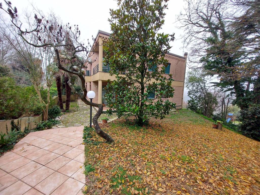Villa a Pesaro in Via del Pettirosso - Foto 2