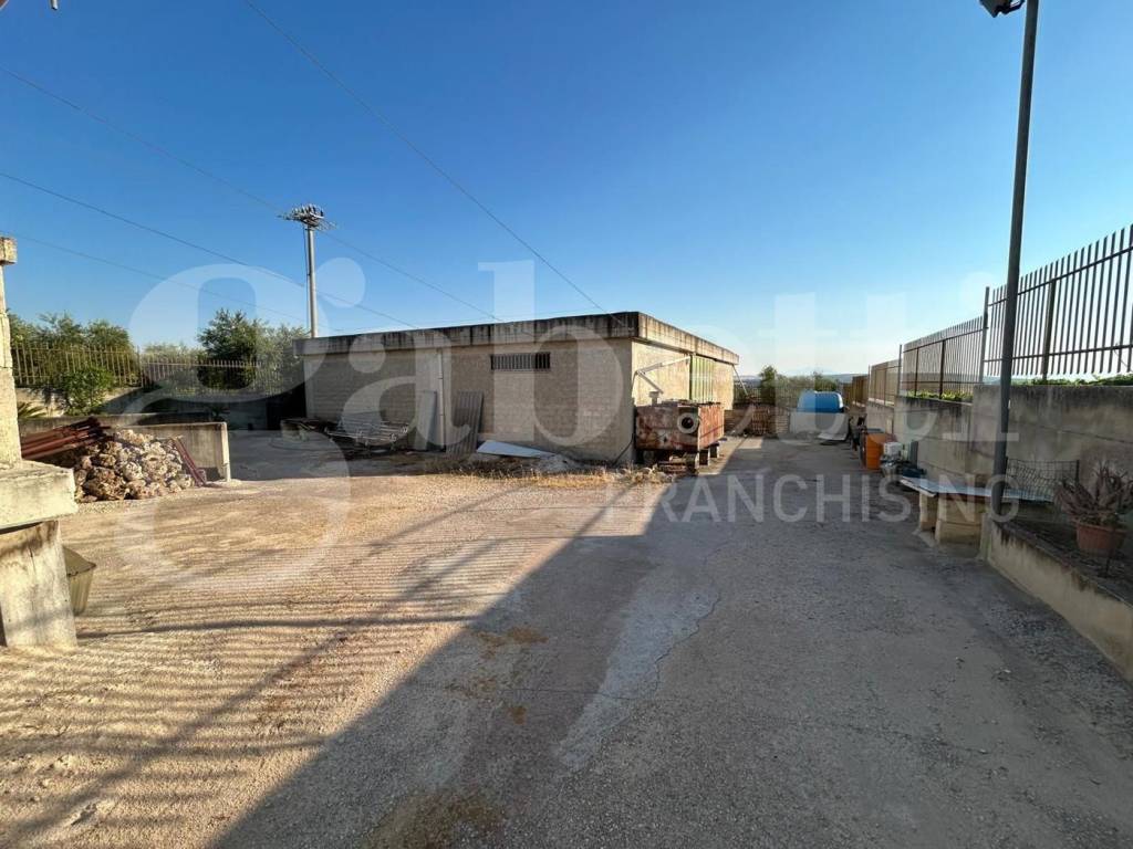 Immobile a Canosa di puglia in STRADA STATALE 93, 111 - Foto 4