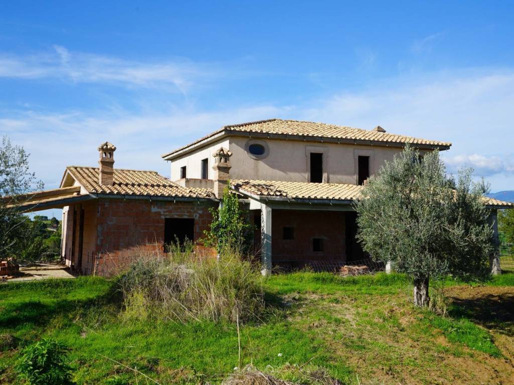 Villa a Fara in sabina in Viale Xxv Aprile, 63 - Foto 2